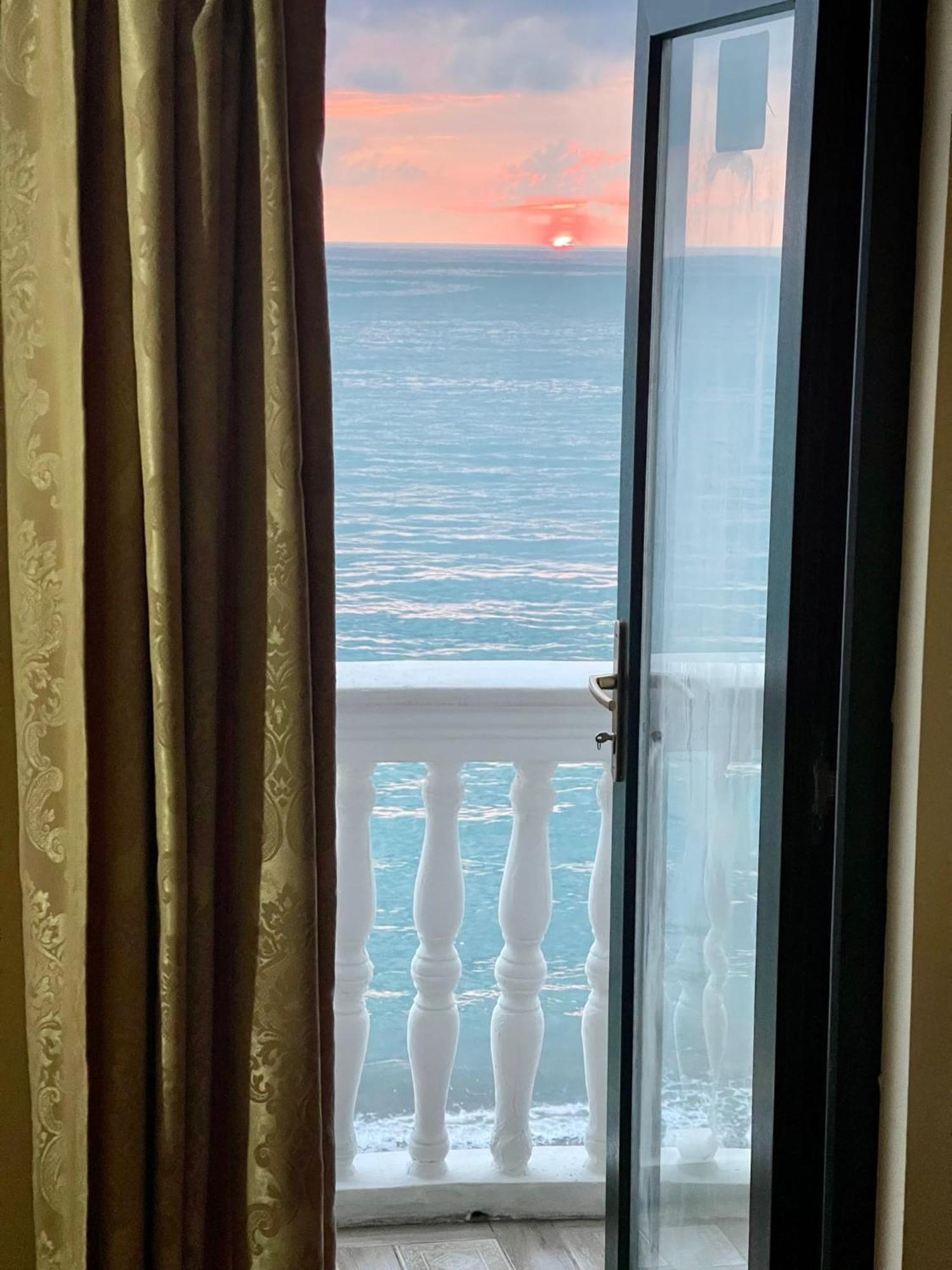 Hotel Tramonto Chakvi Dış mekan fotoğraf